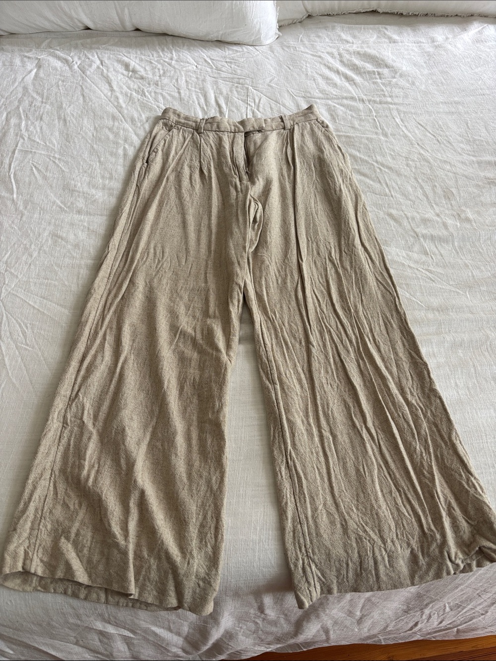 Abercrombie & Fitch Wide-Leg Linen-Blend Trousers in Light Beige - Picture 1 of 4